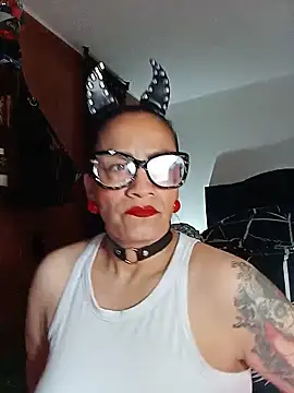 Taylor-hardcore online show from May 28, 2026, 2:42 am