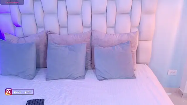 rubi star online show from March 12, 2026, 6:25 pm