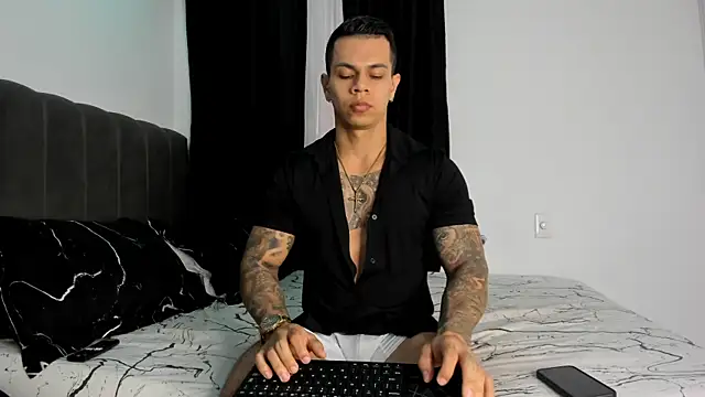 Aron Dark online show from February 5, 2025, 10:01 pm