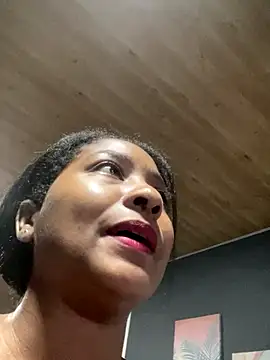 Berry Bans online show from October 30, 2025, 12:39 pm