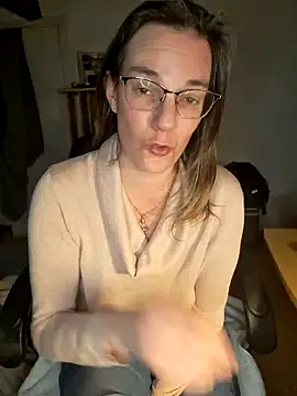 SpiceLea online show from January 9, 2025, 9:16 pm