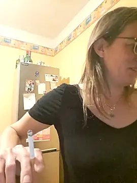 SpiceLea online show from January 10, 2025, 5:56 pm