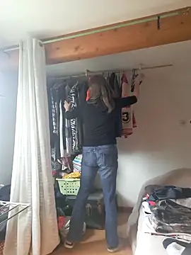 SpiceLea online show from February 25, 2025, 12:45 pm