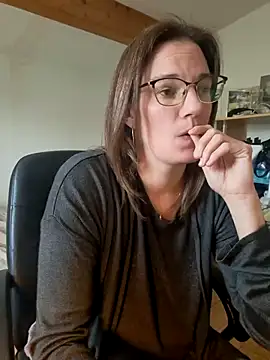 SpiceLea online show from February 27, 2025, 12:23 pm