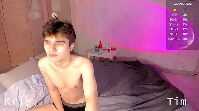 Snapshot of tailer_ chatting on November 1, 2025, 8:11 pm tailer online show from November 1, 2025, 8:11 pm