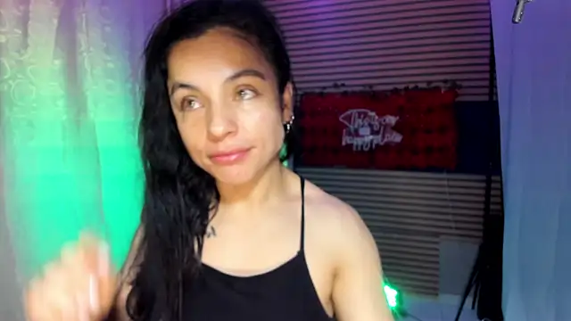 Snapshot of rosse_2504 chatting on October 4, 2025, 9:07 am rosse 2504 online show from October 4, 2025, 9:07 am