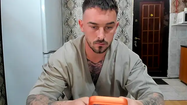 Snapshot of Jonmusclemaster chatting on May 29, 2026, 7:56 pm Jonmusclemaster online show from May 29, 2026, 7:56 pm
