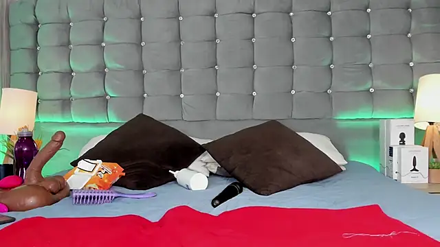 Snapshot of Poacahontasfg chatting on October 4, 2025, 4:10 am Poacahontasfg online show from October 4, 2025, 4:10 am