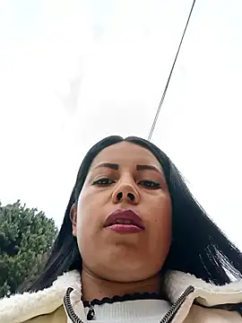  andrea30 online show from January 12, 2026, 11:37 am