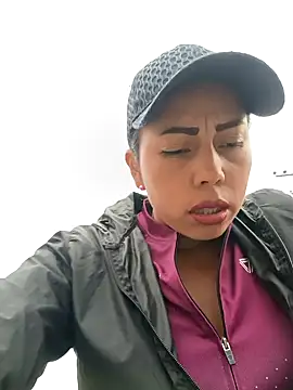  andrea30 online show from February 7, 2026, 12:20 pm