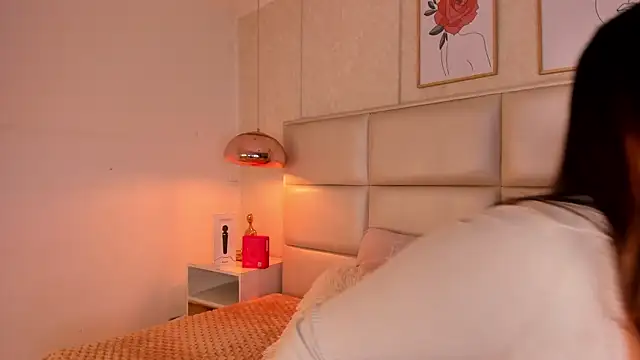 Snapshot of Aily_Yozuko chatting on October 30, 2025, 2:57 am Aily Yozuko online show from October 30, 2025, 2:57 am