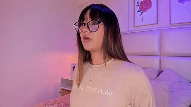 Snapshot of Aily_Yozuko chatting on February 11, 2026, 2:49 am Aily Yozuko online show from February 11, 2026, 2:49 am