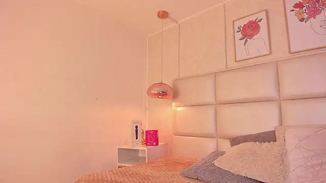 Snapshot of Aily_Yozuko chatting on March 1, 2026, 2:35 am Aily Yozuko online show from March 1, 2026, 2:35 am