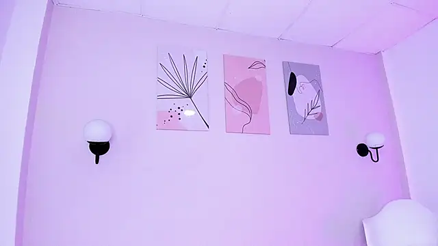 GENNESIS LOVE online show from December 13, 2024, 7:36 am