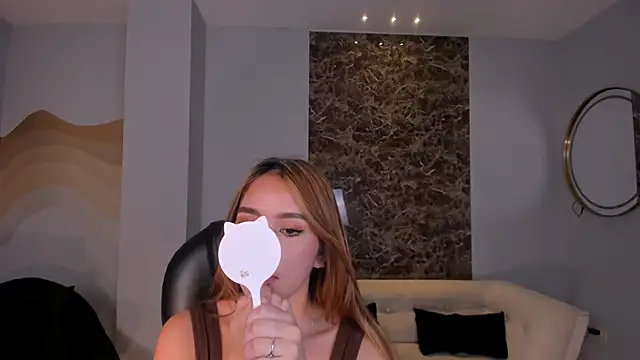 CarolineGraceX online show from January 6, 2025, 10:57 am