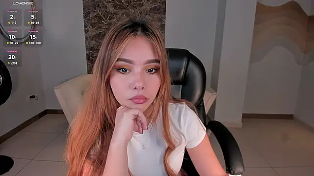 CarolineGraceX online show from January 11, 2025, 10:29 am