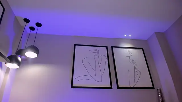 Snapshot of DonnaStonne chatting on December 21, 2024, 2:52 am DonnaStonne online show from December 21, 2024, 2:52 am