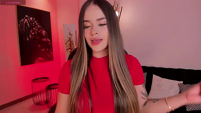 Snapshot of DonnaStonne chatting on January 4, 2025, 8:05 pm DonnaStonne online show from January 4, 2025, 8:05 pm