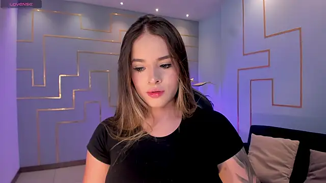 Snapshot of DonnaStonne chatting on February 20, 2025, 7:19 pm DonnaStonne online show from February 20, 2025, 7:19 pm