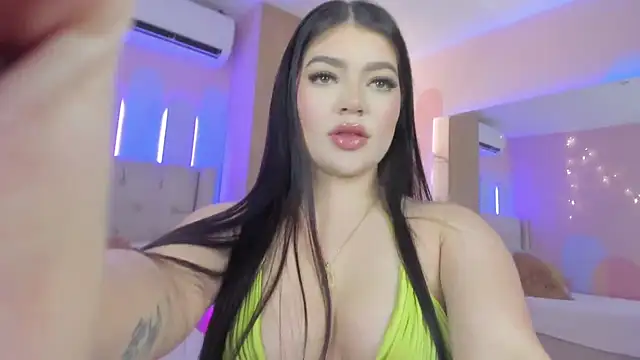 Snapshot of Mariana_Baez chatting on September 27, 2025, 7:52 pm Mariana Baez online show from September 27, 2025, 7:52 pm