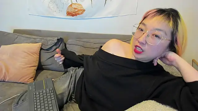 luxgray online show from January 18, 2025, 3:20 am