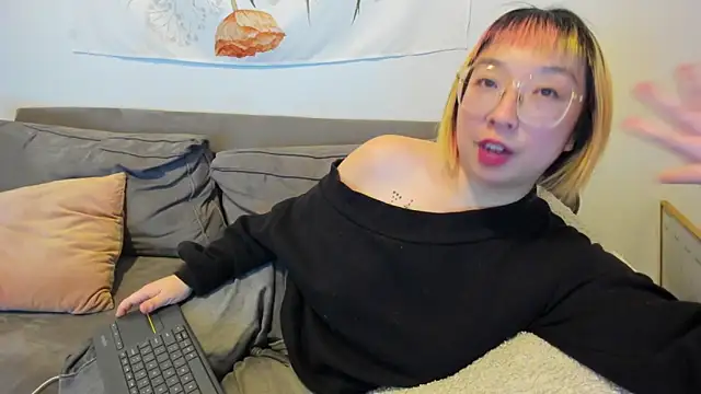 luxgray online show from January 18, 2025, 6:24 am