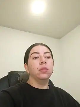 Im coco online show from November 12, 2025, 12:49 pm