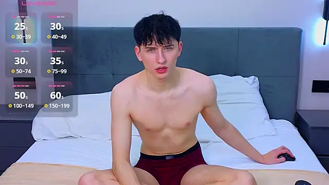 Snapshot of AmondCor chatting on November 7, 2025, 9:15 pm AmondCor online show from November 7, 2025, 9:15 pm