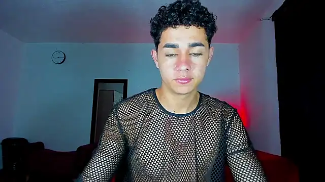 Snapshot of DavidfullOFlove chatting on February 20, 2025, 5:55 am DavidfullOFlove online show from February 20, 2025, 5:55 am