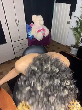 Snapshot of DavidfullOFlove chatting on October 31, 2025, 9:16 pm DavidfullOFlove online show from October 31, 2025, 9:16 pm