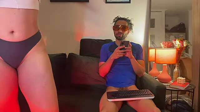 Redfloweer1 online show from September 30, 2025, 1:10 am