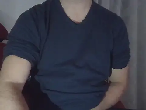 Snapshot of fikoivos chatting on November 12, 2025, 9:47 pm fikoivos online show from November 12, 2025, 9:47 pm