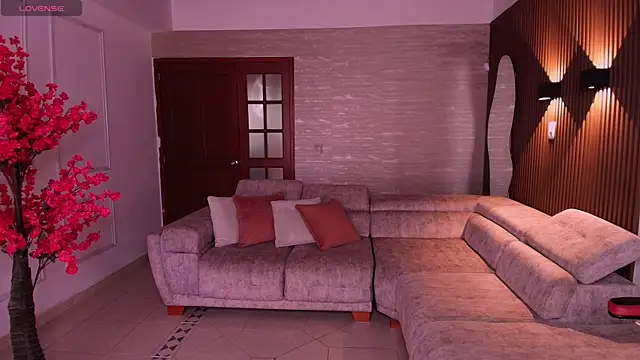 Anna parkker  online show from March 20, 2026, 7:19 pm