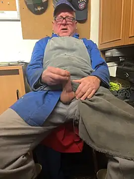 Snapshot of oldgayman chatting on November 13, 2025, 5:39 am oldgayman online show from November 13, 2025, 5:39 am