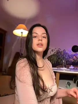 Snapshot of OohBunny chatting on March 4, 2025, 5:45 pm OohBunny online show from March 4, 2025, 5:45 pm