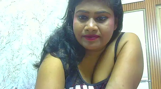 sexy roma online show from March 8, 2025, 5:54 pm