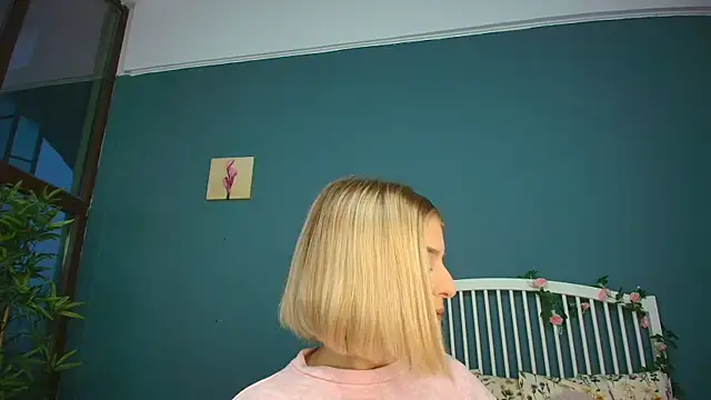 AlicePirs online show from October 10, 2025, 4:22 am