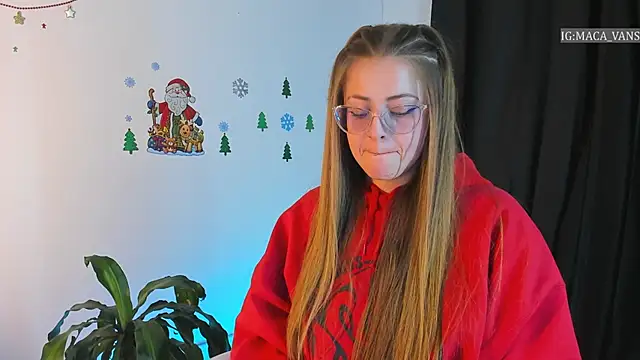 Snapshot of tekila__ chatting on December 3, 2024, 1:52 am tekila online show from December 3, 2024, 1:52 am