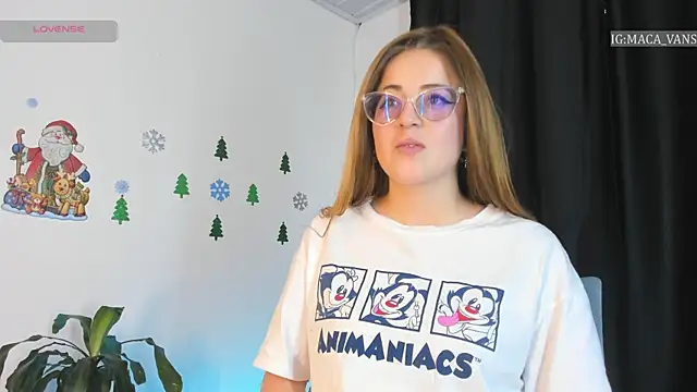 Snapshot of tekila__ chatting on December 3, 2024, 8:28 pm tekila online show from December 3, 2024, 8:28 pm