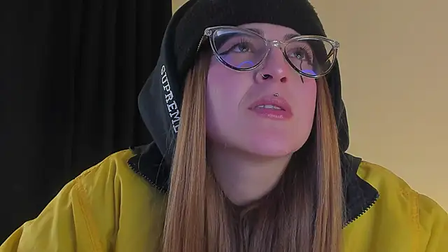 Snapshot of tekila__ chatting on March 14, 2025, 12:43 am tekila online show from March 14, 2025, 12:43 am