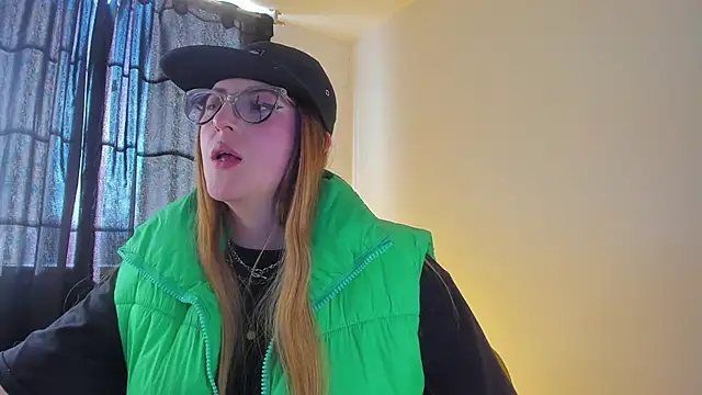 Snapshot of tekila__ chatting on March 20, 2025, 10:18 pm tekila online show from March 20, 2025, 10:18 pm