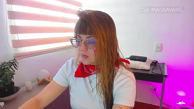 tekila   online show from April 1, 2026, 9:45 pm