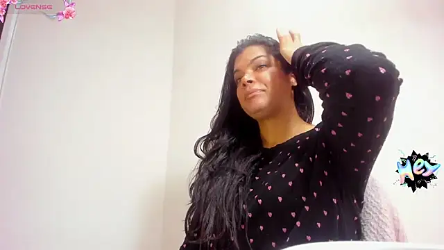 Snapshot of Sweetdreamses_ chatting on February 21, 2025, 1:22 pm Sweetdreamses online show from February 21, 2025, 1:22 pm