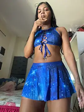 Indiazinhax online show from July 16, 2026, 12:22 pm
