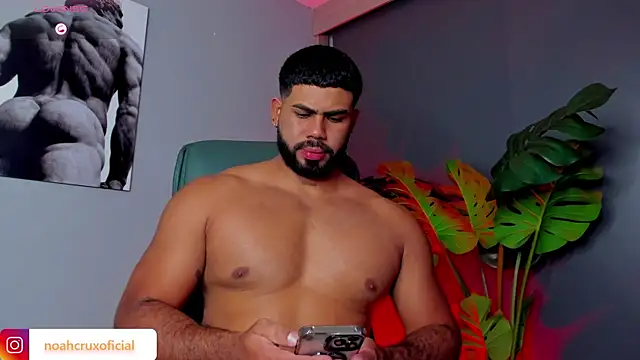 noah crux online show from March 31, 2026, 10:10 pm