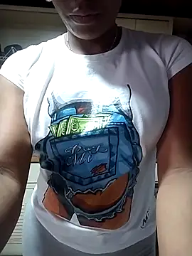 Snapshot of Camille_rose_ chatting on November 5, 2025, 2:17 pm Camille rose online show from November 5, 2025, 2:17 pm