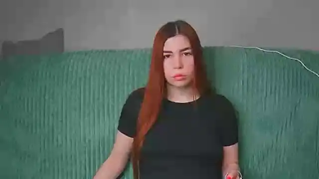 ElllaNuar online show from April 2, 2026, 3:15 am