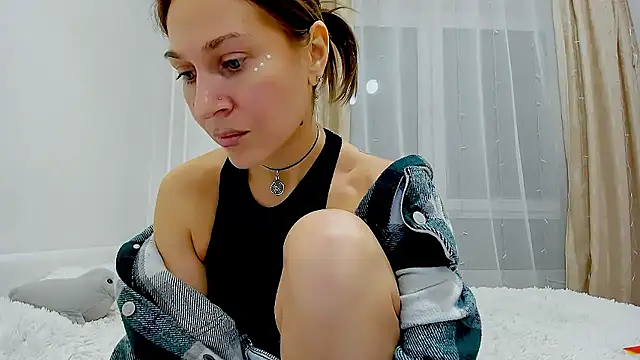 Mona Cruz online show from January 9, 2026, 5:26 pm