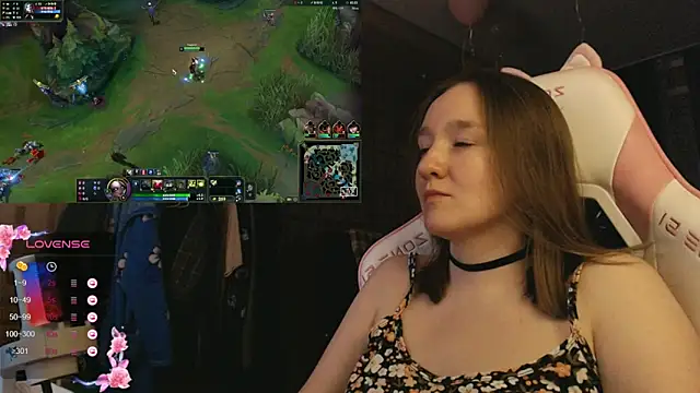 Snapshot of MoonlishSiren chatting on January 12, 2026, 9:31 pm MoonlishSiren online show from January 12, 2026, 9:31 pm