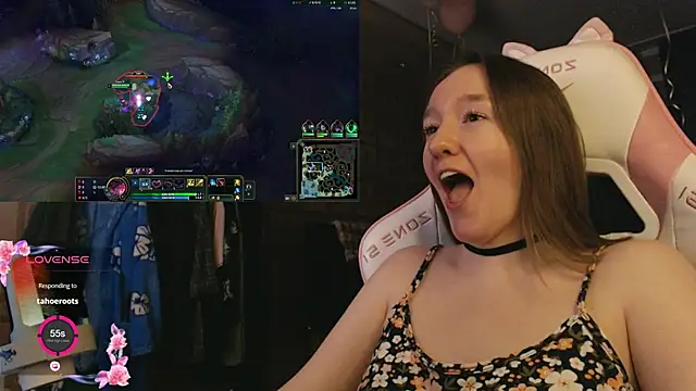 Snapshot of MoonlishSiren chatting on January 13, 2026, 6:35 pm MoonlishSiren online show from January 13, 2026, 6:35 pm